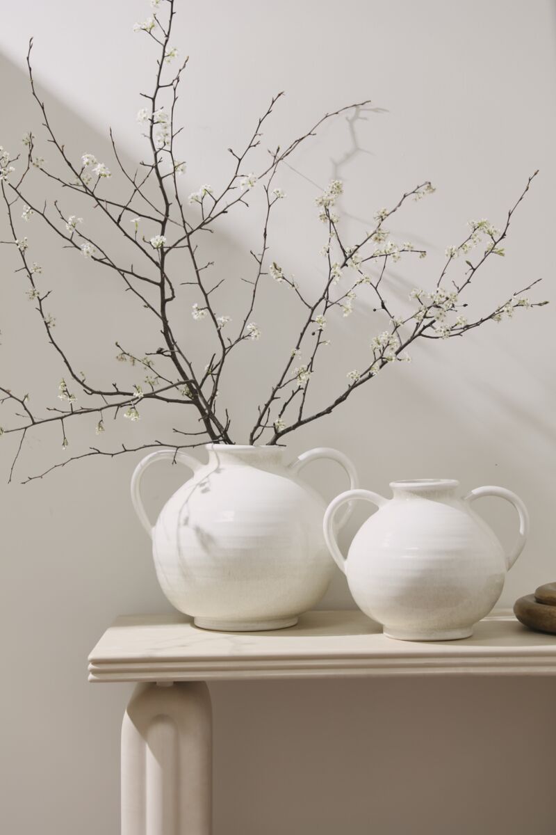 Design Shop Hampton Vase 19.75"x 15.5"x 15.5"