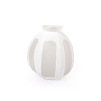 Villa & House Helsinki Medium Vase, Powder White