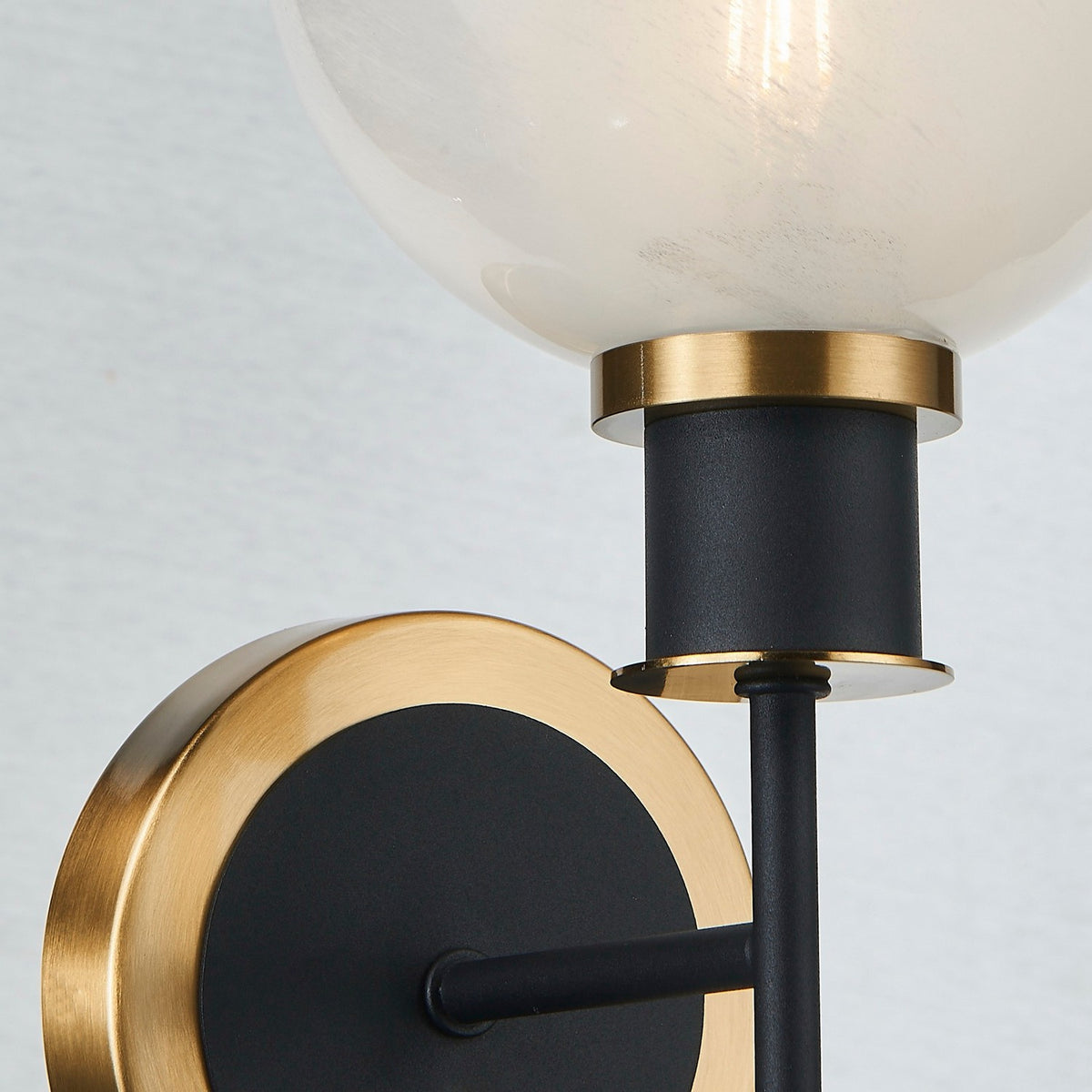 Artcraft - AC11871SW - One Light Wall Sconce - Gem - Black and Brushed Brass