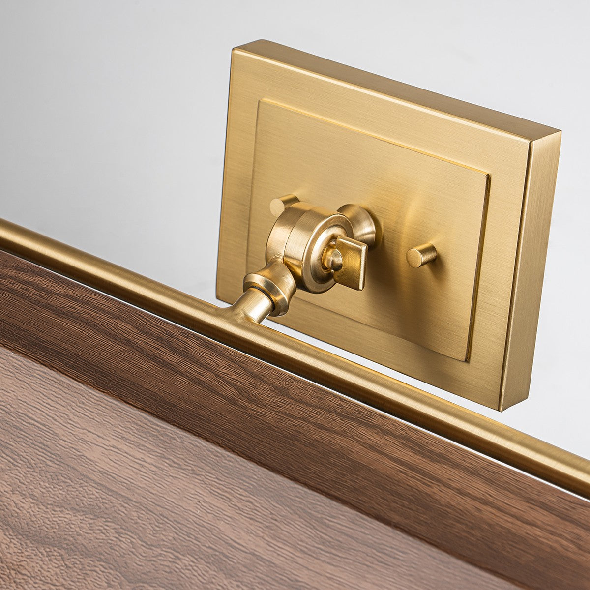 Lucas + McKearn - CADE-PLL-WF - Four Light Picture Light - Cade - Wood With Brush Brass