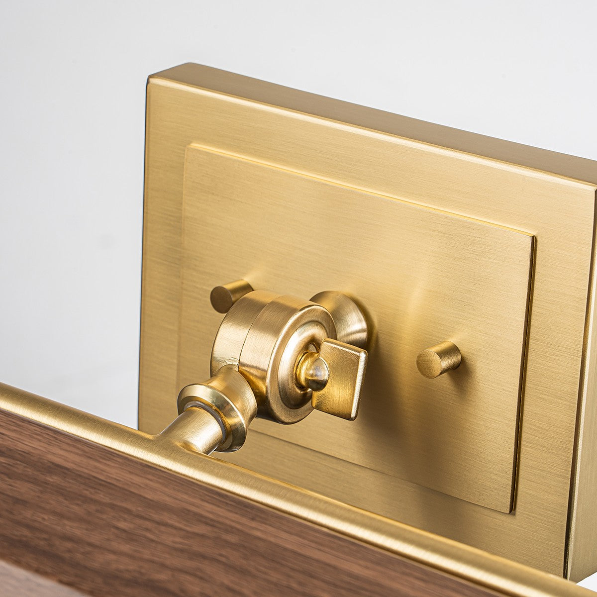 Lucas + McKearn - CADE-PLM-WF - Two Light Picture Light - Cade - Wood With Brush Brass