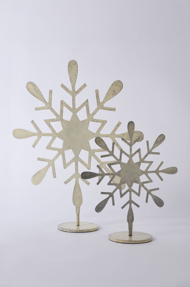 Design Shop Moonlit Snowflake Stand 18.25"x 5.25"x 20.75"