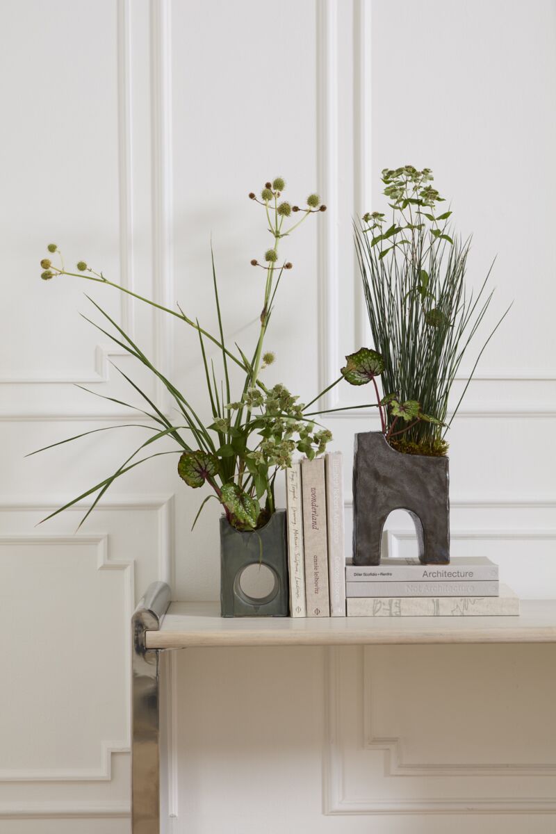Design Shop Nicasio Bookend 7"x 3.75"x 10"