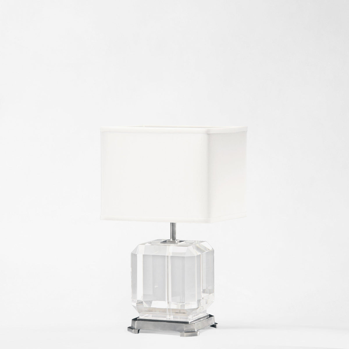 PYRA crystal lamp