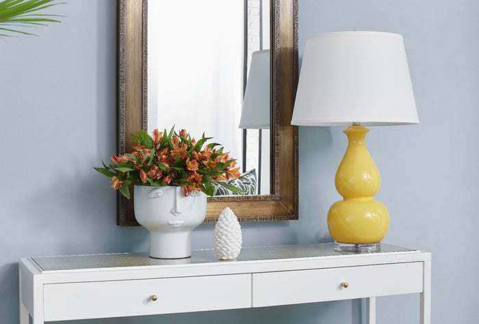 Villa & House Standing Pine Cone, Blanc de Chine