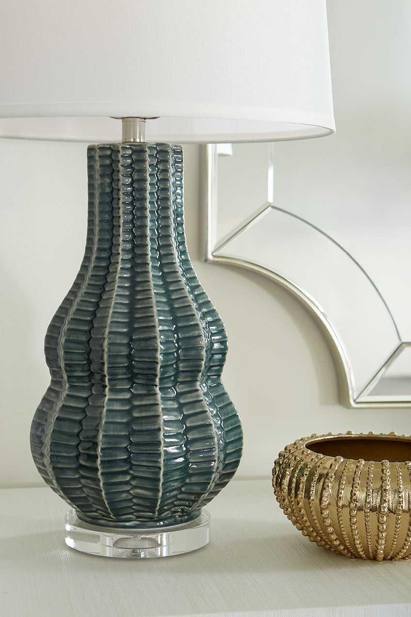 Villa & House Quinn Lamp with Shade 17-inch White Linen, with Nickel, Veridian Green