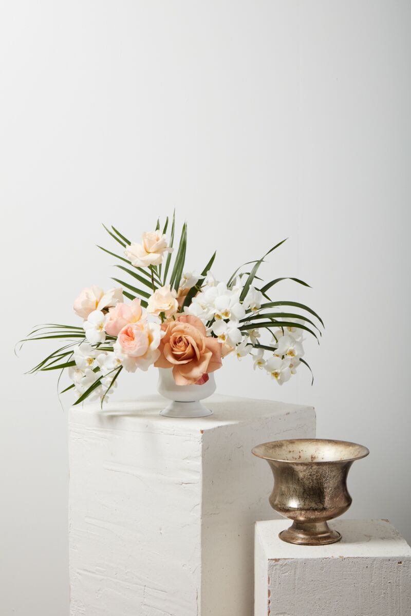 Design Shop Sidney Urn 8.25"x 6.25"