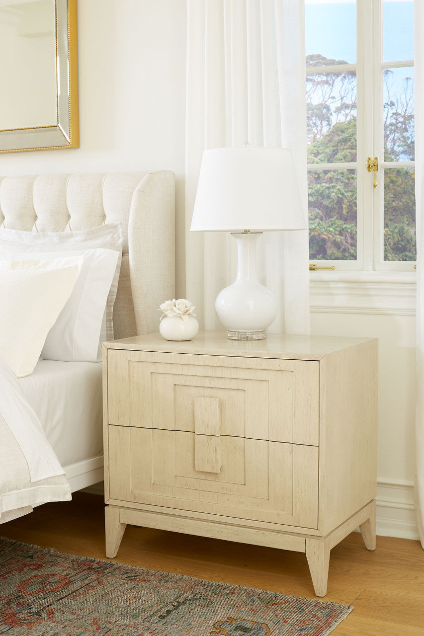 Villa & House Somerset Lamp with Shade 16-inch White Linen, with Nickel, Alpine Gleam