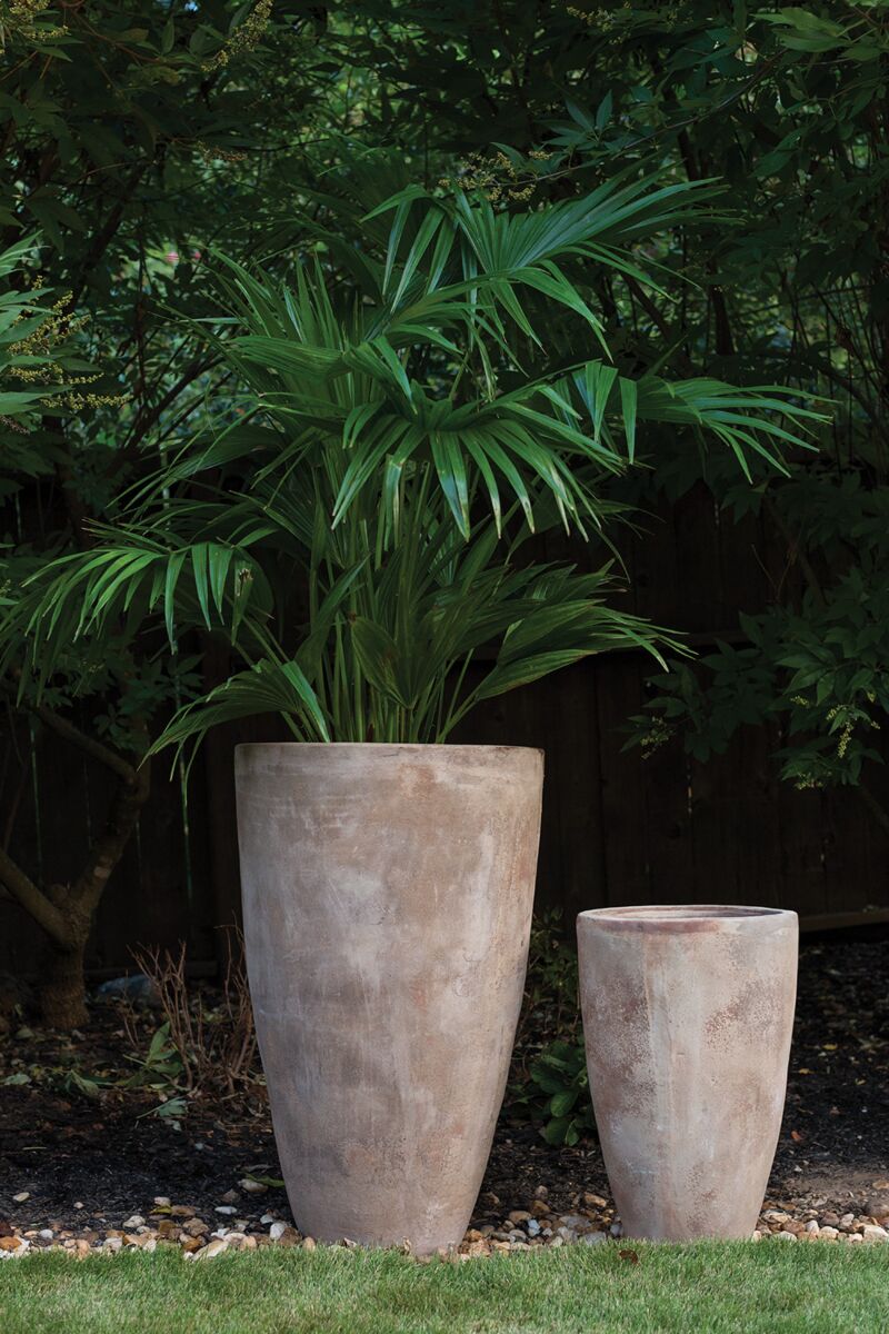 Design Shop Stellan Vase 13.75"x 21.5"