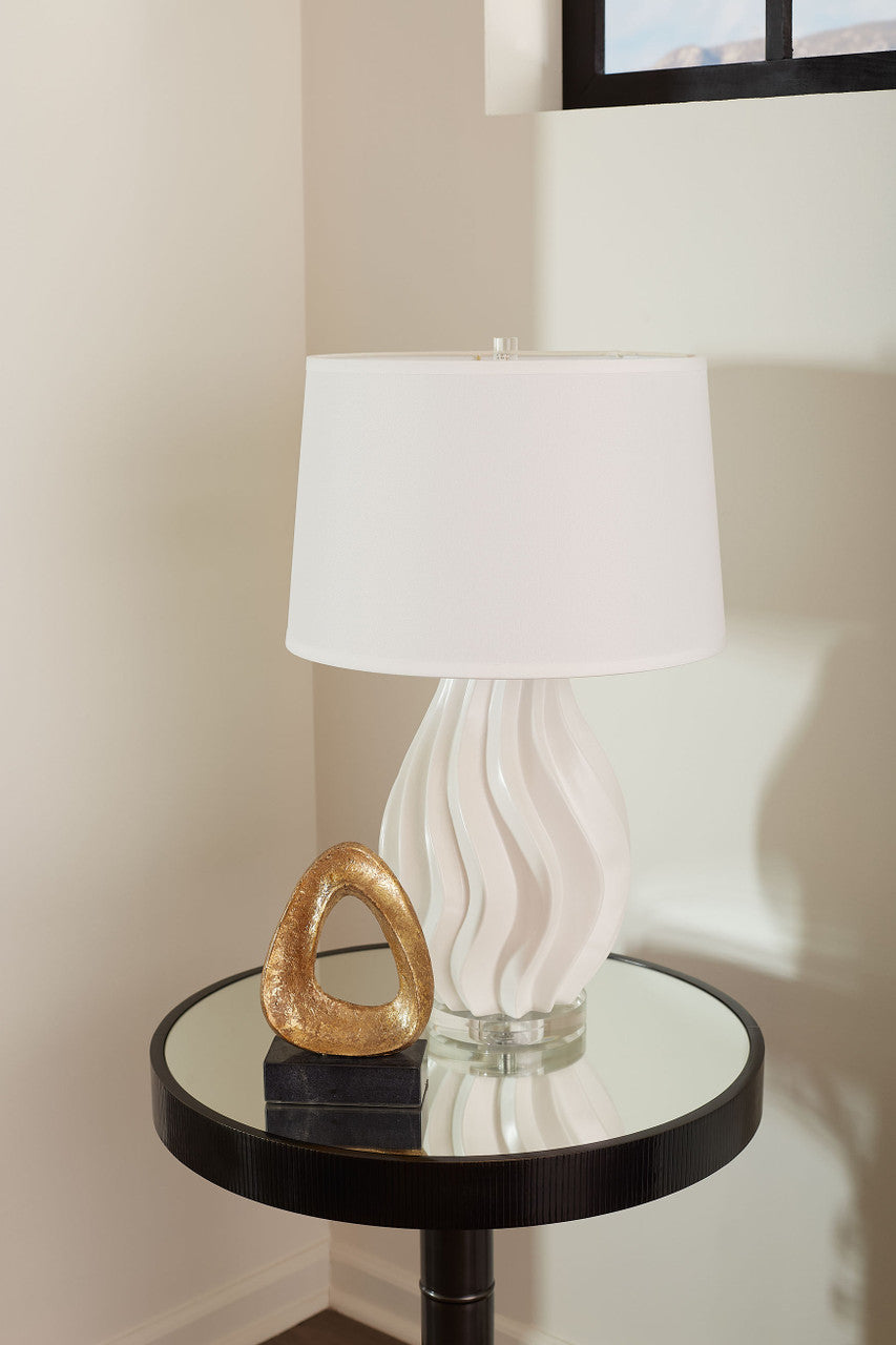 Villa & House Tulum Lamp with Shade 17-inch White Linen, with Gold, Ivory Frost