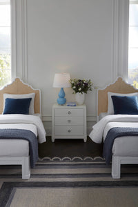 Villa & House Tulip Vase, Blanc de Chine