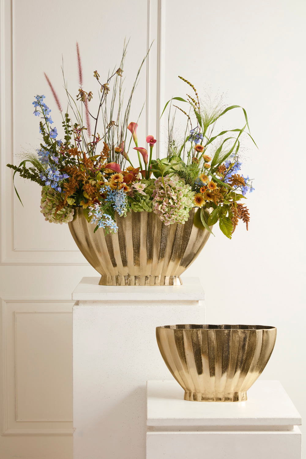 Design Shop Vivien Vase 23.5"x 5"x 12"