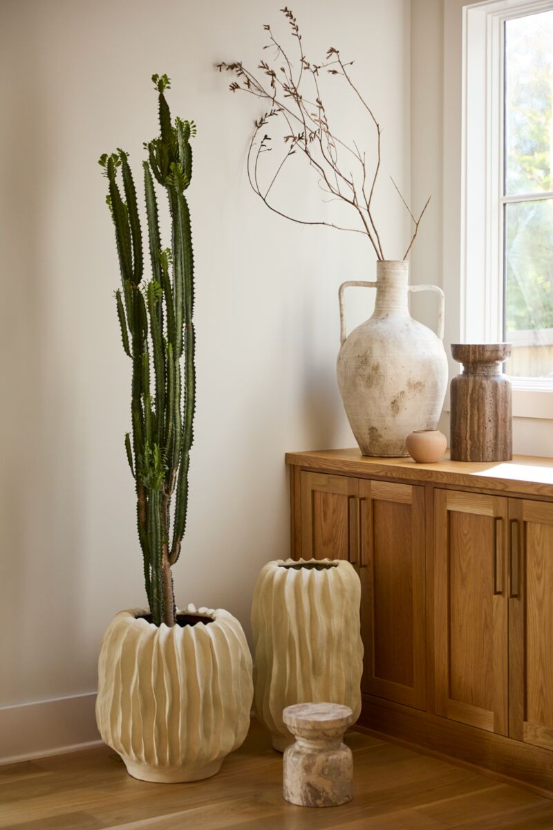 Design Shop Windswept Pot 19"x 19.5"