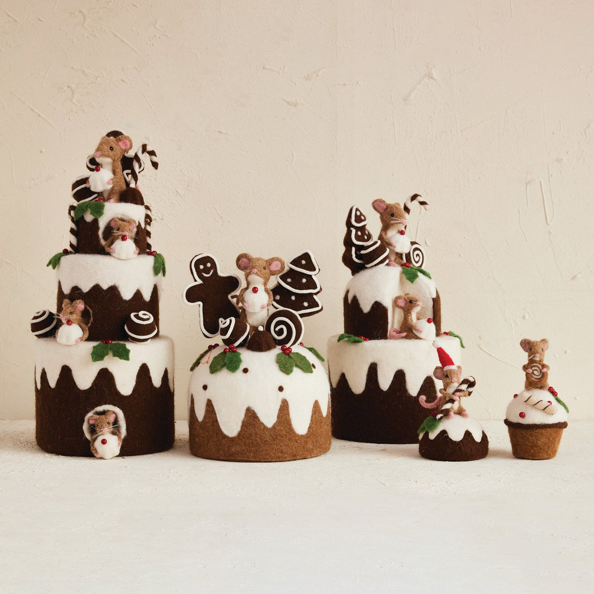 Design Shop Handmade Wool Felt Cake with Gingerbread Cookies & Mouse