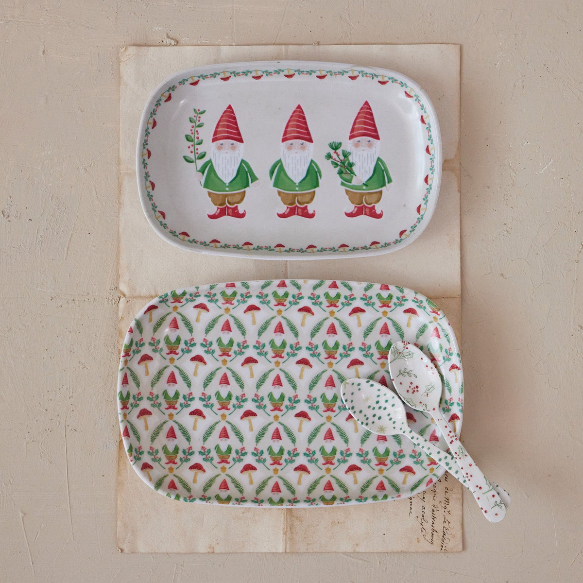 Design Shop Bamboo Fiber Tray with Woodland Holiday Image/Patterns, Set of 2